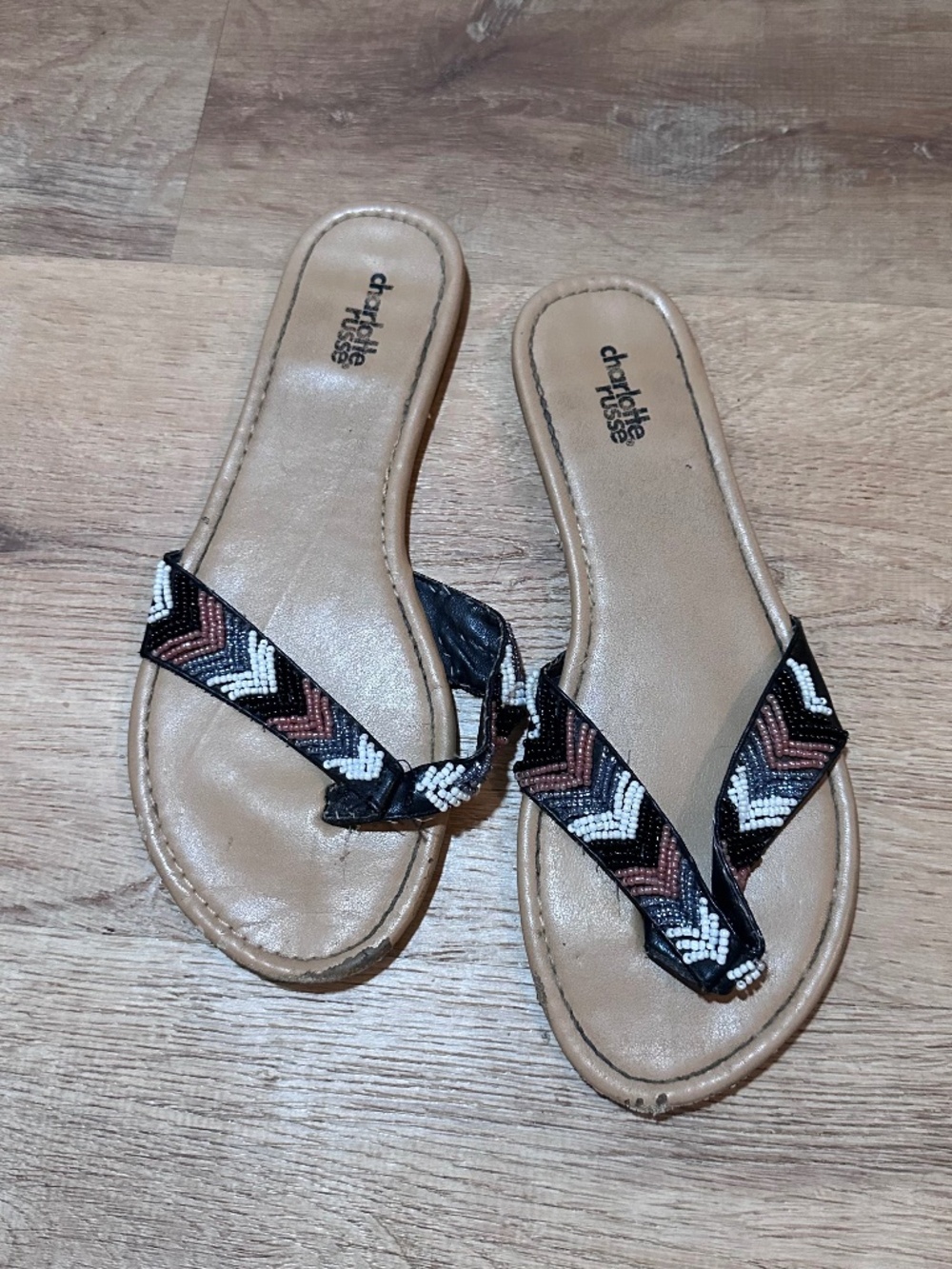 Charlotte Russe Chevron size 8 flip-flops